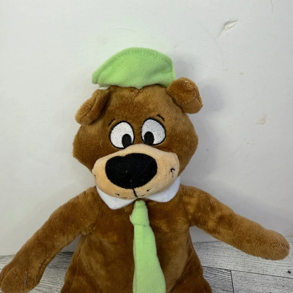 Yogi Bear Plush Stuffed Animal Hanna-Barbera Brown Green Hat Tie 9.5 inch